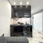 Luxury Downtown F1