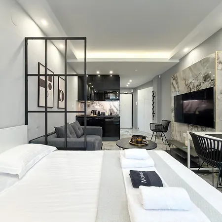 Luxury Downtown F1 * Szaloniki