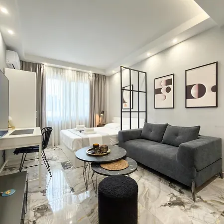 Luxury Downtown F1 테살로니키