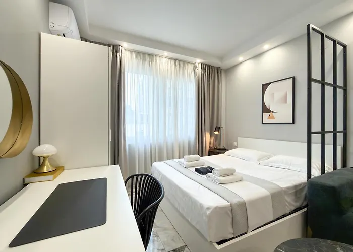 Luxury Downtown F1 Salonic