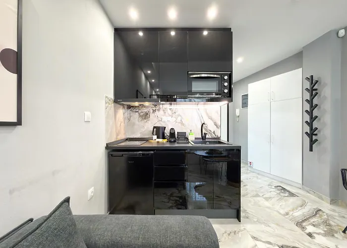 Luxury Downtown F1